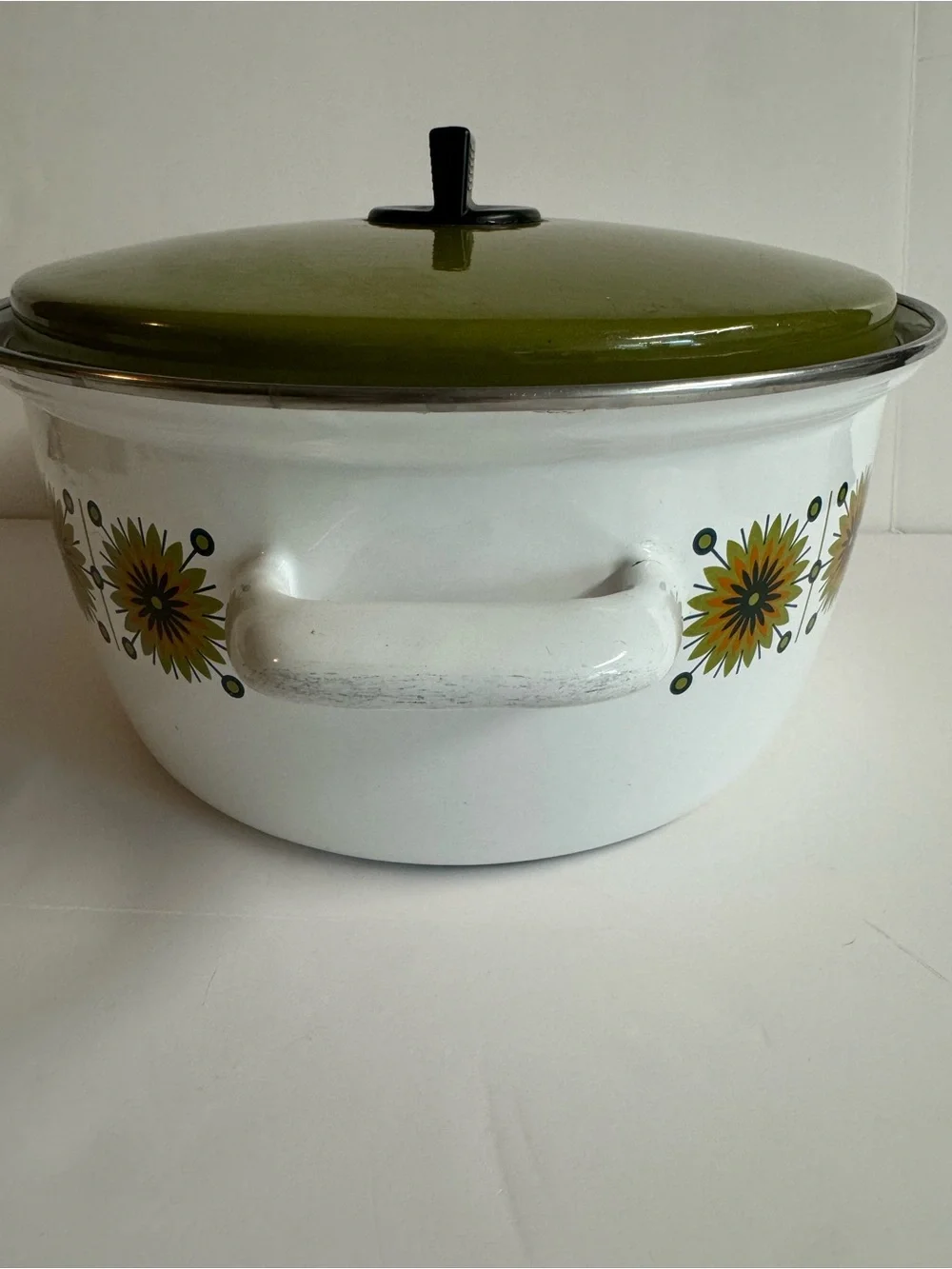Vintage 60s White Green + Yellow Flower Universal Made in Austria Pot - lid